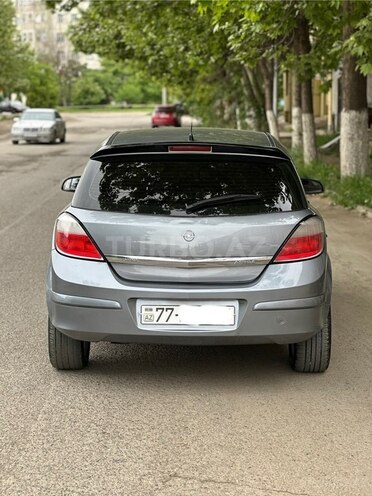 Opel Astra 2005, 250,000 km - 1.4 l - Gəncə