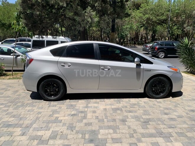 Toyota Prius 2015, 243,000 km - 1.8 л - Bakı