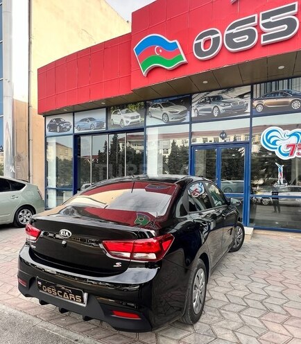 Kia Rio-17