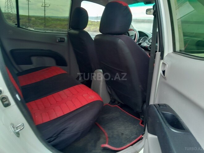 Mitsubishi L200 2011, 244,438 km - 2.5 l - Bakı