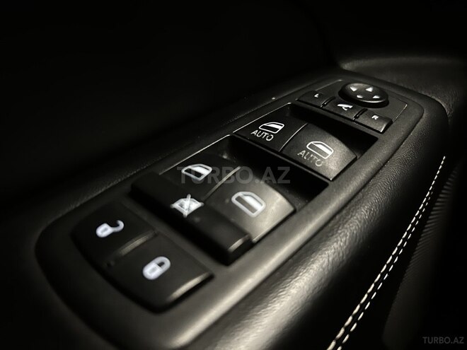 Jeep Grand Cherokee-17