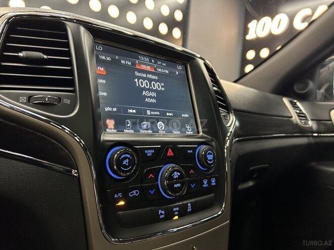 Jeep Grand Cherokee-15