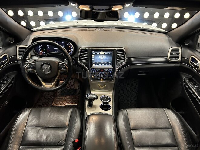 Jeep Grand Cherokee-11