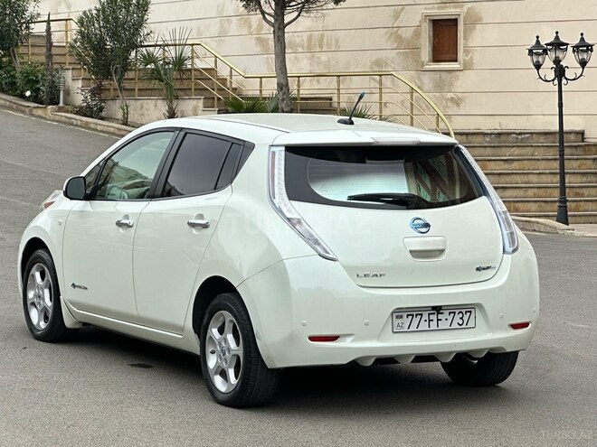 Nissan Leaf 2011, 159,000 km - 1.0 l - Gəncə