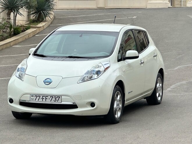 Nissan Leaf 2011, 159,000 km - 1.0 l - Gəncə