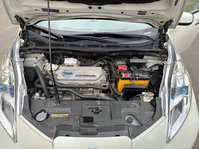 Nissan Leaf 2011, 159,000 km - 1.0 l - Gəncə
