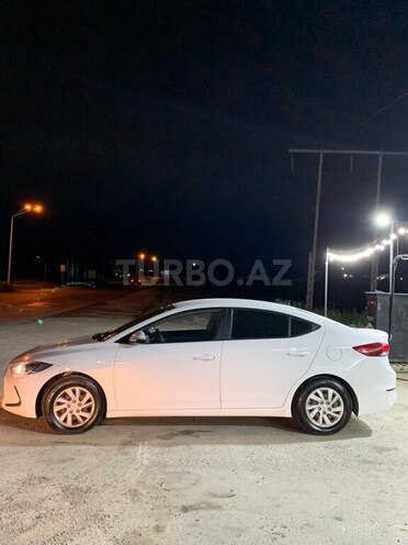 Hyundai Avante 2016, 263,000 km - 1.6 л - Bakı