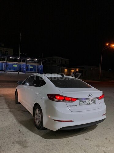 Hyundai Avante 2016, 263,000 km - 1.6 л - Bakı