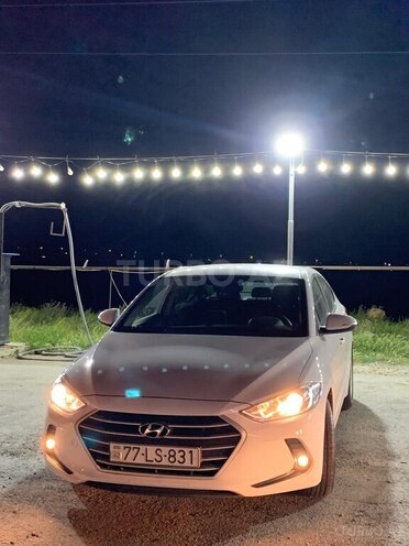Hyundai Avante 2016, 263,000 km - 1.6 л - Bakı