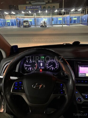 Hyundai Avante 2016, 263,000 km - 1.6 л - Bakı