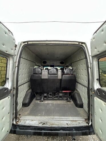 Ford Transit 2001, 500,000 km - 2.0 л - Quba