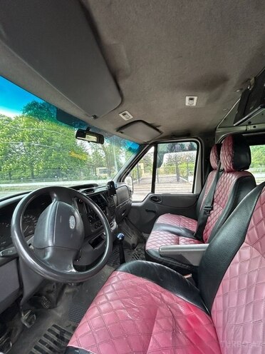 Ford Transit 2001, 500,000 km - 2.0 л - Quba