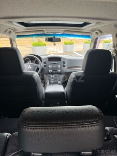 Mitsubishi Pajero 2013, 176,925 km - 3.0 l - Bakı