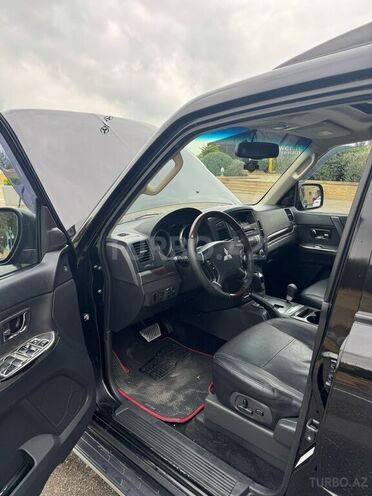 Mitsubishi Pajero 2013, 176,925 km - 3.0 l - Bakı