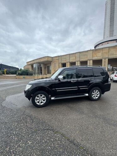 Mitsubishi Pajero 2013, 176,925 km - 3.0 l - Bakı