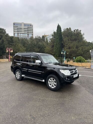 Mitsubishi Pajero 2013, 176,925 km - 3.0 l - Bakı