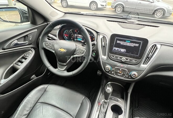 Chevrolet Malibu-9