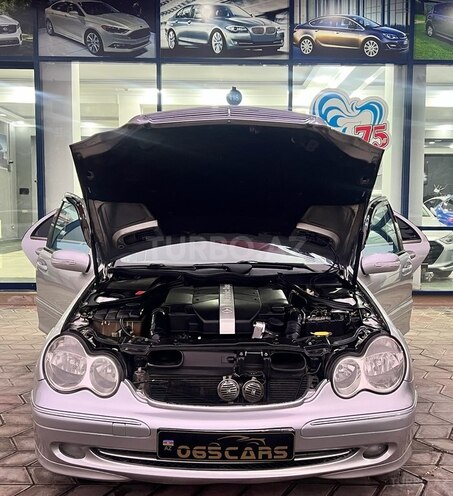 Mercedes C 240 2001, 294,000 km - 2.4 л - Sumqayıt