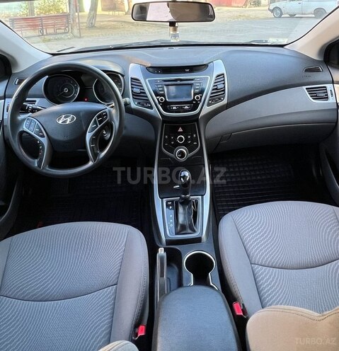 Hyundai Elantra 2015, 225,000 km - 1.8 l - Bakı