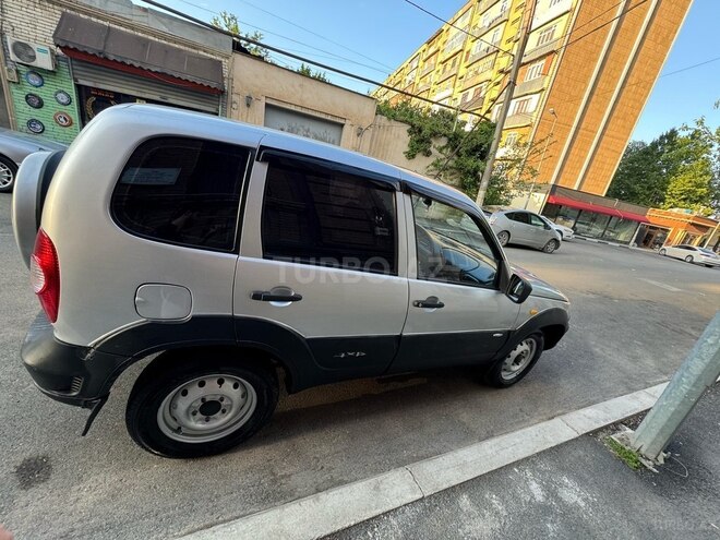 Chevrolet Niva 2009, 195,000 km - 1.7 l - Gəncə