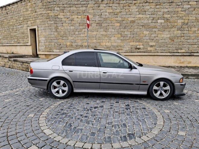 BMW 523 2000, 198,000 km - 2.5 l - Bakı