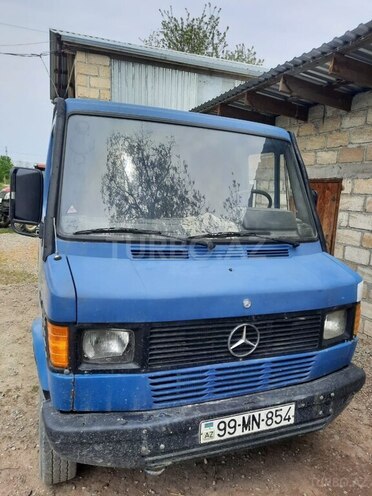 Mercedes 208 D 1995, 526,000 km - 2.3 l - Xaçmaz