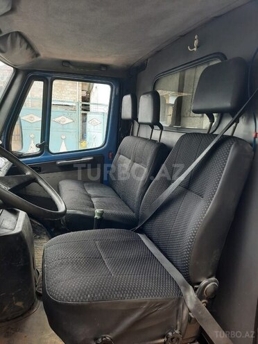 Mercedes 208 D 1995, 526,000 km - 2.3 l - Xaçmaz
