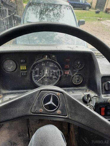 Mercedes 208 D 1995, 526,000 km - 2.3 l - Xaçmaz