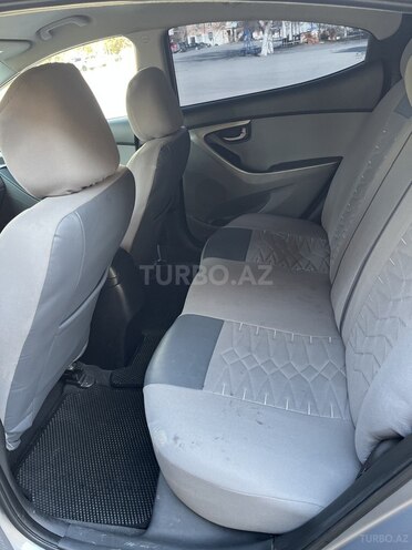 Hyundai Elantra 2015, 183,000 km - 1.8 l - Bakı