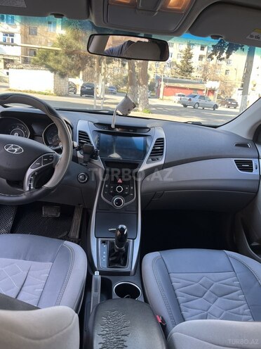 Hyundai Elantra 2015, 183,000 km - 1.8 l - Bakı