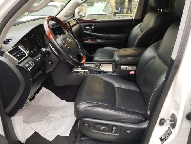 Lexus LX 570 2013, 144,000 km - 5.7 l - Bakı