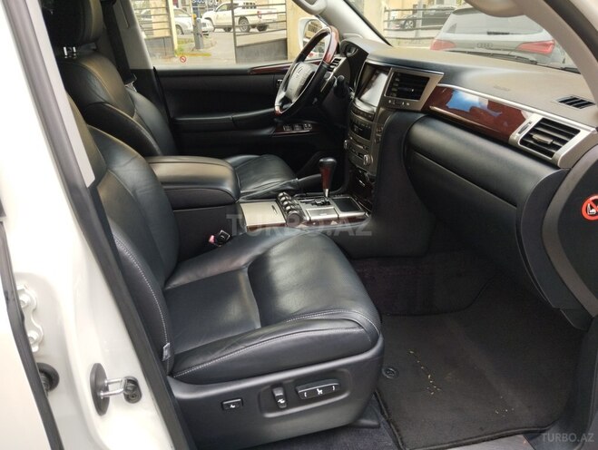 Lexus LX 570 2013, 144,000 km - 5.7 l - Bakı