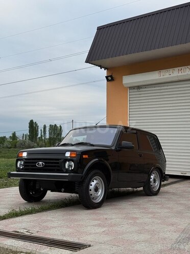 LADA (VAZ) Niva 2021, 21,800 km - 1.7 l - Qusar
