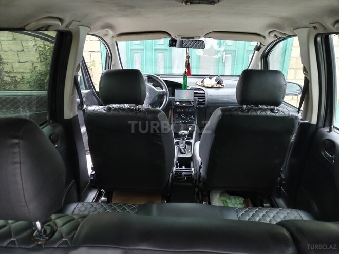 Opel Zafira 1999, 500,000 km - 1.8 l - Quba