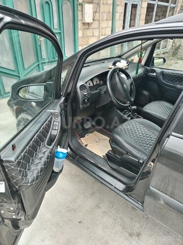 Opel Zafira 1999, 500,000 km - 1.8 l - Quba