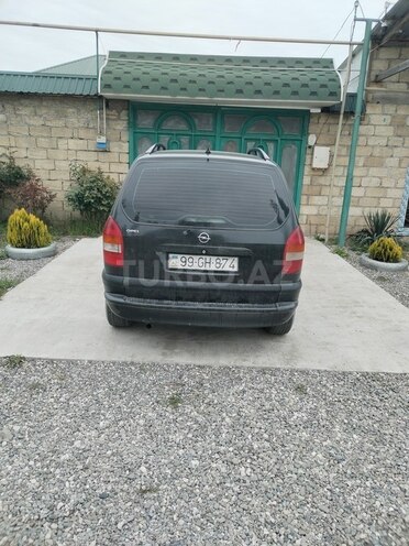 Opel Zafira 1999, 500,000 km - 1.8 l - Quba