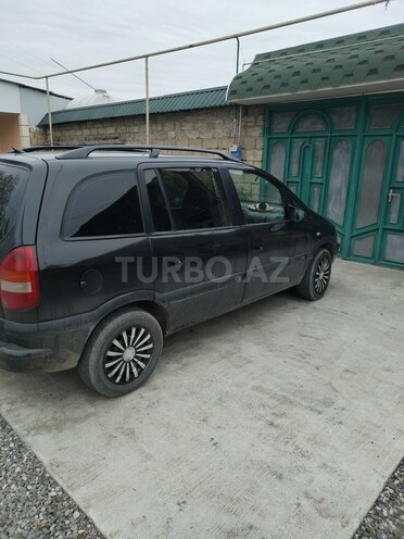 Opel Zafira 1999, 500,000 km - 1.8 l - Quba