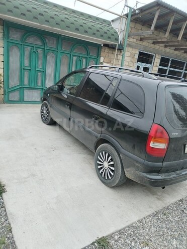 Opel Zafira 1999, 500,000 km - 1.8 l - Quba