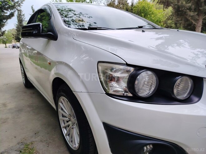 Chevrolet Aveo 2012, 168,234 km - 1.4 л - Salyan
