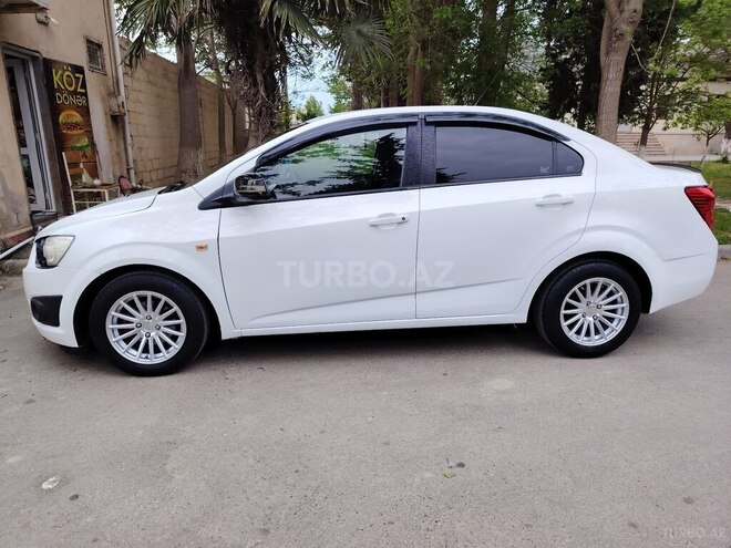 Chevrolet Aveo 2012, 168,234 km - 1.4 л - Salyan