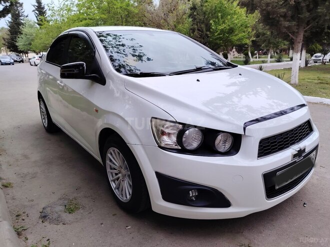 Chevrolet Aveo 2012, 168,234 km - 1.4 л - Salyan
