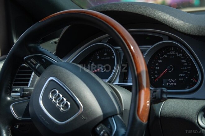 Audi Q7 2014, 185,000 km - 3.0 l - Bakı
