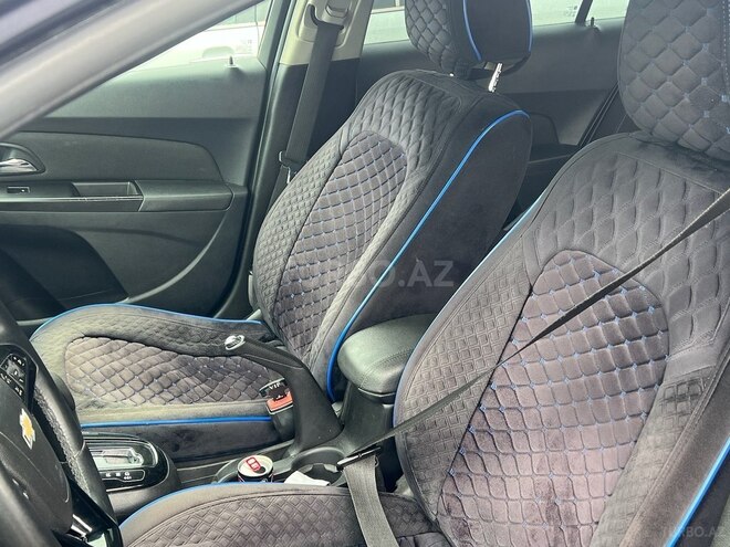 Chevrolet Cruze-9
