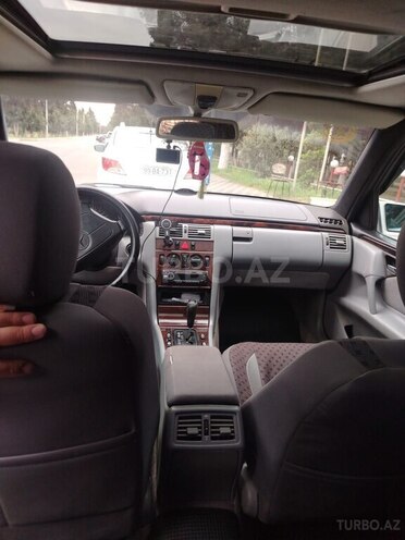 Mercedes E 200 1998, 20,000 km - 2.0 l - Bakı