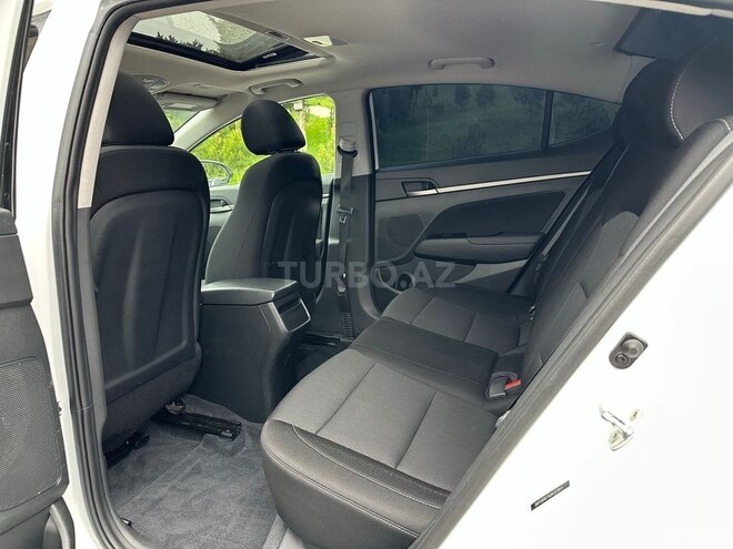 Hyundai Elantra 2018, 111,200 km - 2.0 l - Bakı