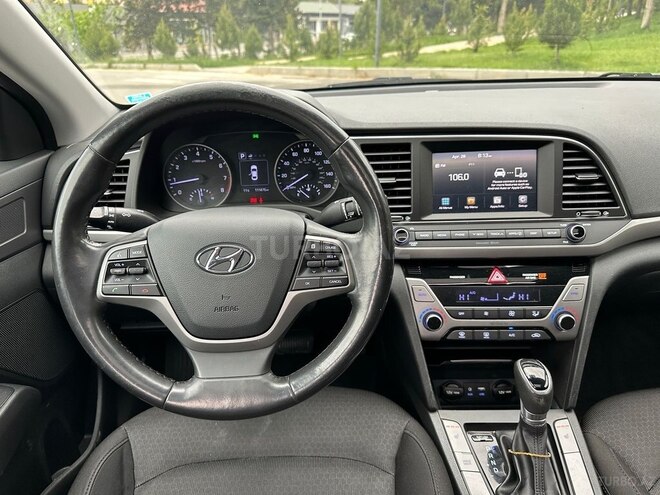 Hyundai Elantra 2018, 111,200 km - 2.0 l - Bakı