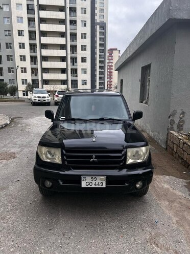 Mitsubishi Pajero io 2003, 245,000 km - 2.0 л - Bakı