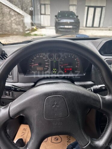 Mitsubishi Pajero io 2003, 245,000 km - 2.0 л - Bakı