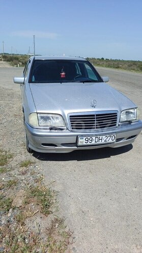 Mercedes E 240 1998, 219,575 km - 2.4 l - İmişli