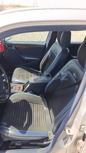 Mercedes E 240 1998, 219,575 km - 2.4 l - İmişli